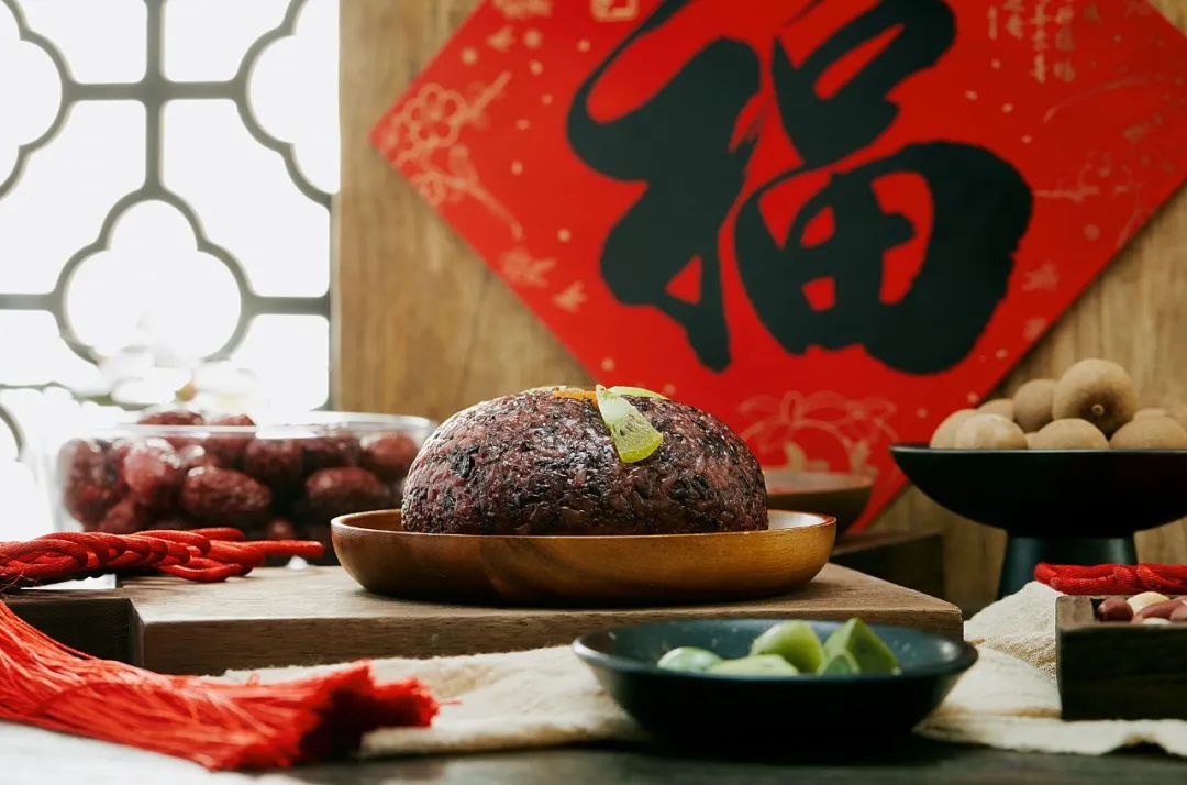 過了臘八就是年，一年一歲一團(tuán)圓！