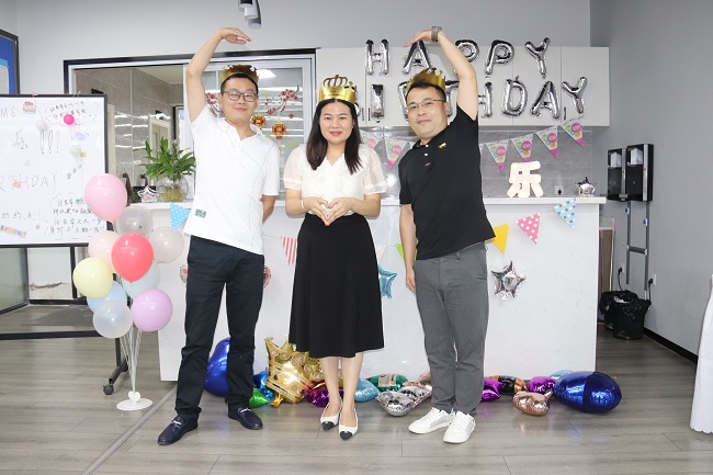 華邦瀛人文關(guān)懷 | 外向的人不是太陽，他們只是選擇成為太陽